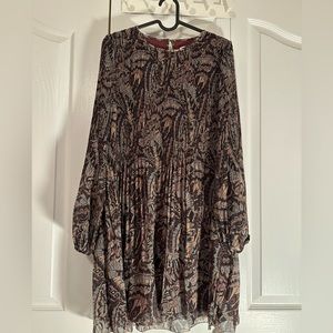 Aritzia Wilfred Daydreamer Mini Dress